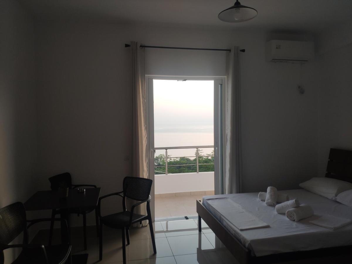 Kolagji Rooms Lukovë Esterno foto