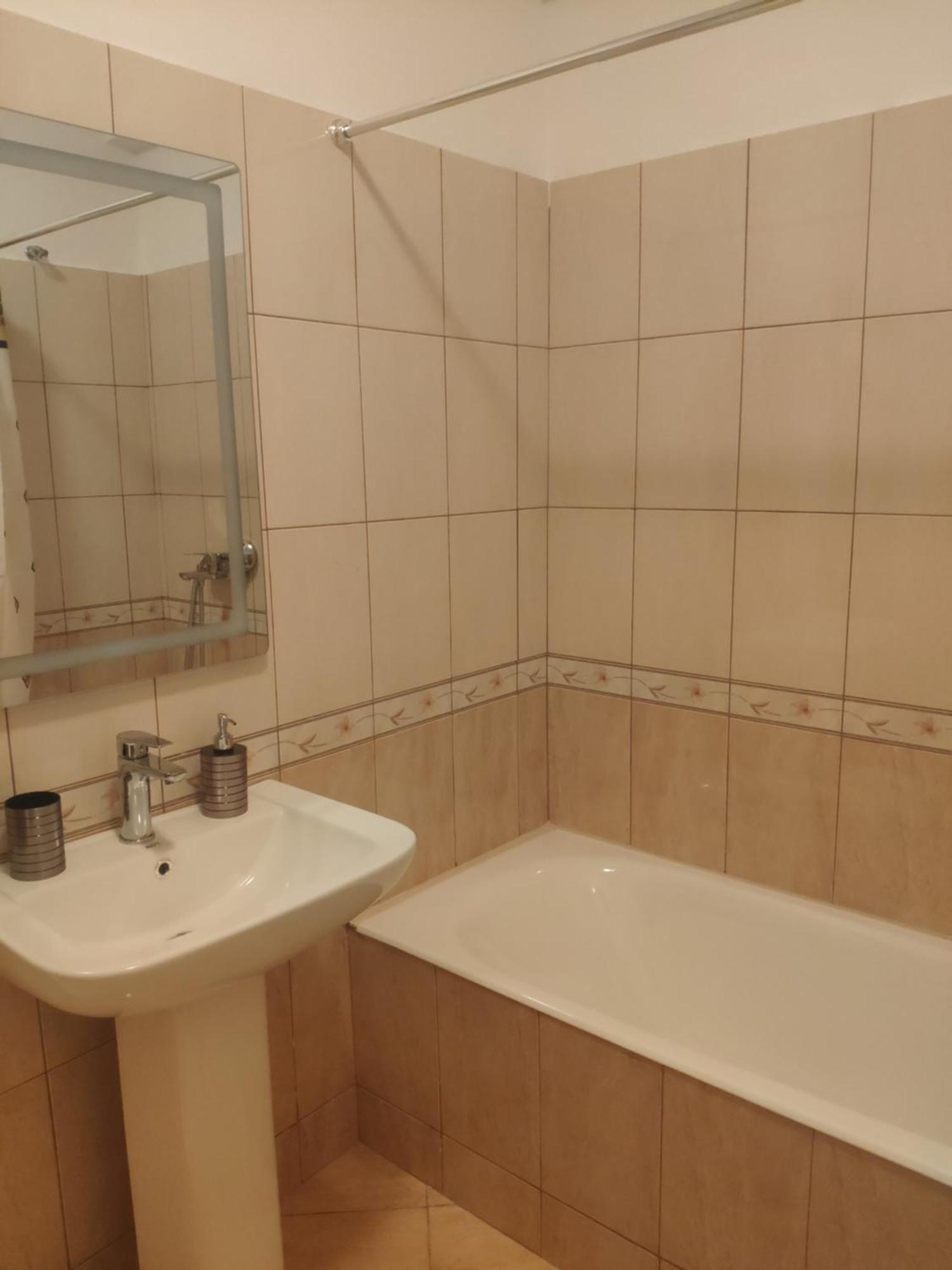 Kolagji Rooms Lukovë Esterno foto
